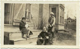 Shirley, Leroy and Harold Windecker, c 1934